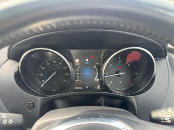 Jaguar F-PACE 2.0 D180 R-Sport Auto AWD Euro 6 (s/s) 5dr