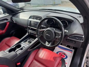 Jaguar F-PACE 2.0 D180 R-Sport Auto AWD Euro 6 (s/s) 5dr