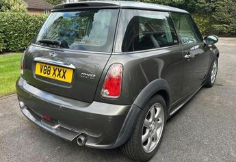 MINI Hatch 1.6 Cooper Park Lane Hatchback 3dr Petrol CVT Euro 4 (116 bhp)