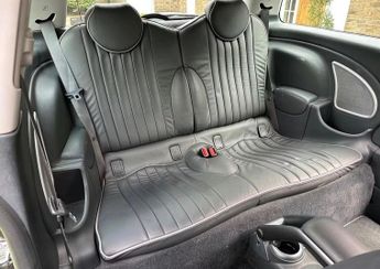 MINI Hatch 1.6 Cooper Park Lane Hatchback 3dr Petrol CVT Euro 4 (116 bhp)