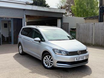 Volkswagen Touran 1.6 TDI BlueMotion Tech SE Family DSG Euro 6 (s/s) 5dr