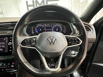 Volkswagen Tiguan 2.0 TDI R-Line Tech DSG Euro 6 (s/s) 5dr