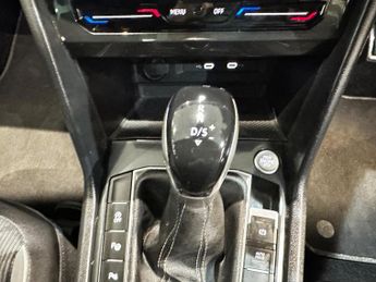 Volkswagen Tiguan 2.0 TDI R-Line Tech DSG Euro 6 (s/s) 5dr