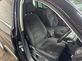 Volkswagen Tiguan 2.0 TDI BlueMotion Tech Match Edition DSG 4WD Euro 6 (s/s) 5dr