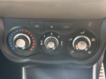 Alfa Romeo MiTo 875 TB TwinAir Distinctive Euro 6 (s/s) 3dr