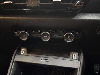 Citroen C4 1.2 PureTech Shine Plus EAT8 Euro 6 (s/s) 5dr