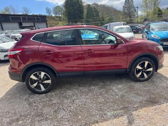 Nissan Qashqai 1.5 dCi n-tec 2WD Euro 5 (s/s) 5dr