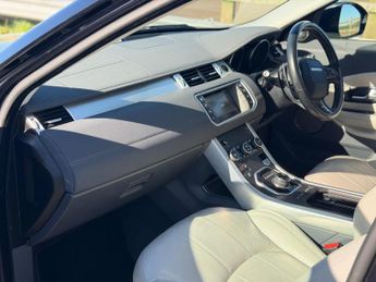 Land Rover Range Rover Evoque 2.0 TD4 SE Tech Auto 4WD Euro 6 (s/s) 5dr