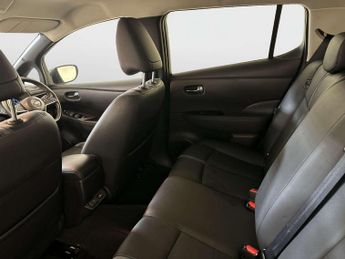 Nissan Leaf 40kWh Tekna Hatchback 5dr Electric Auto (150 ps)