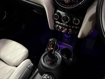 MINI Hatch 2.0 Cooper S Exclusive Steptronic Euro 6 (s/s) 3dr