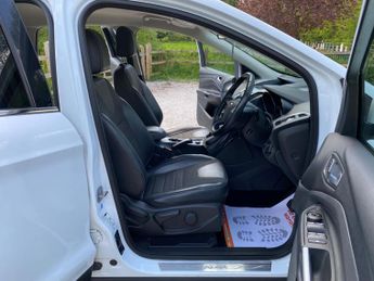 Ford Kuga 2.0 TDCi Titanium Powershift AWD Euro 6 (s/s) 5dr