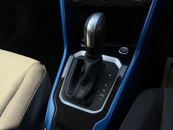 Volkswagen T-Roc 1.5 TSI EVO Design DSG Euro 6 (s/s) 5dr