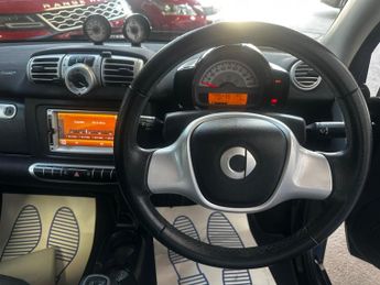 Smart fortwo 1.0 MHD Passion Cabriolet 2dr Petrol SoftTouch Euro 5 (s/s) (71 