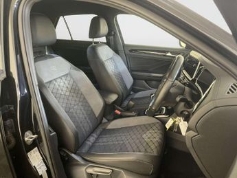 Volkswagen T-Roc 1.5 TSI R-Line SUV 5dr Petrol Manual Euro 6 (s/s) (150 ps)