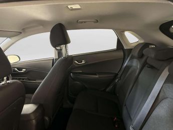 Hyundai KONA 64kWh Premium SUV 5dr Electric Auto (10.5kW Charger) (204 ps)