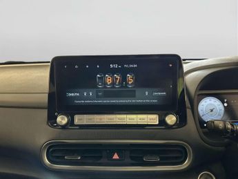 Hyundai KONA 64kWh Premium SUV 5dr Electric Auto (10.5kW Charger) (204 ps)