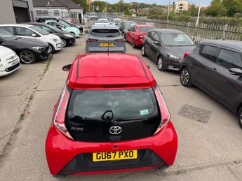 Toyota AYGO 1.0 VVT-i x-play x-shift Euro 6 5dr