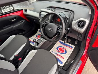 Toyota AYGO 1.0 VVT-i x-play x-shift Euro 6 5dr