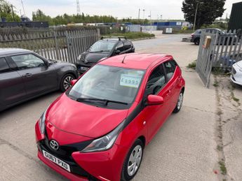 Toyota AYGO 1.0 VVT-i x-play x-shift Euro 6 5dr