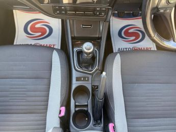 Toyota Auris 1.6 D-4D Design Euro 6 (s/s) 5dr
