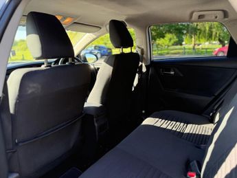 Toyota Auris 1.6 D-4D Design Euro 6 (s/s) 5dr