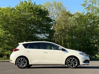 Toyota Auris 1.6 D-4D Design Euro 6 (s/s) 5dr