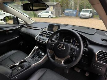 Lexus NX 2.5 300h Premier E-CVT 4WD Euro 6 (s/s) 5dr