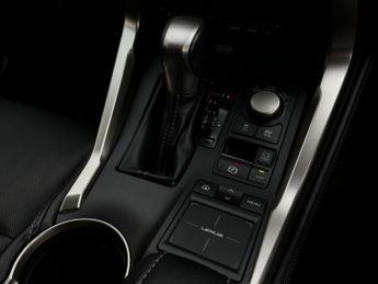 Lexus NX 2.5 300h Premier E-CVT 4WD Euro 6 (s/s) 5dr