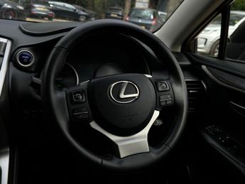 Lexus NX 2.5 300h Premier E-CVT 4WD Euro 6 (s/s) 5dr