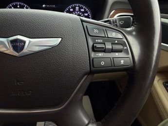 Hyundai Genesis 3.8 GDi V6 Auto Euro 5 4dr