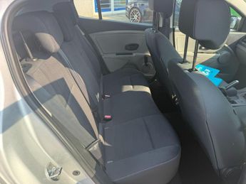 Renault Megane 1.6 16V Bizu Euro 5 5dr