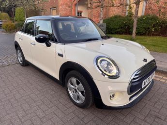 MINI Hatch 1.5 Cooper Classic Steptronic Euro 6 (s/s) 5dr