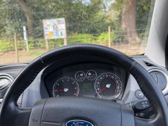 Ford Fiesta 1.6 Ghia 5dr