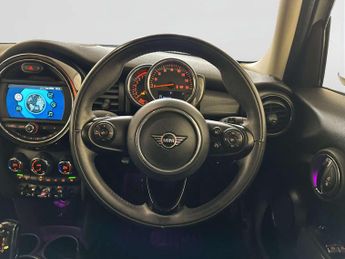 MINI Hatch 1.5 Cooper Classic Hatchback 5dr Petrol Steptronic Euro 6 (s/s) 