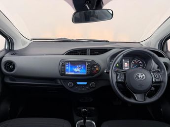 Toyota Yaris 1.5 VVT-h Icon Tech E-CVT Euro 6 (s/s) 5dr