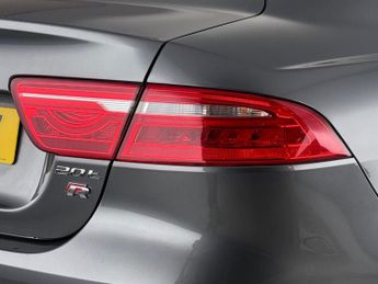 Jaguar XE 2.0i GPF Portfolio Auto Euro 6 (s/s) 4dr