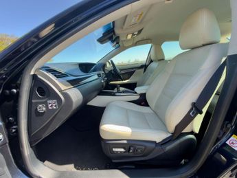 Lexus GS 2.5 300h Luxury Saloon 4dr Petrol Hybrid CVT Euro 6 (s/s) (223 p