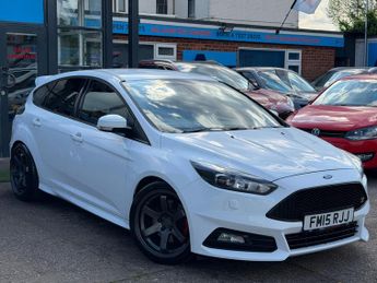 Ford Focus 2.0T EcoBoost ST-3 Hatchback 5dr Petrol Manual Euro 6 (s/s) (250