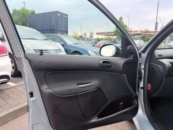 Peugeot 206 1.4 8v S 5dr (a/c)