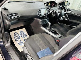 Peugeot 308 1.2 PureTech Allure EAT Euro 6 (s/s) 5dr