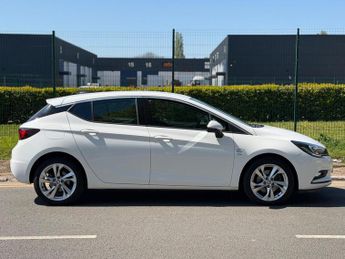 Vauxhall Astra 1.6 CDTi BlueInjection SRi Nav Euro 6 (s/s) 5dr