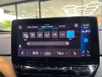 Volkswagen ID.4 Pure 52kWh Life Auto 5dr