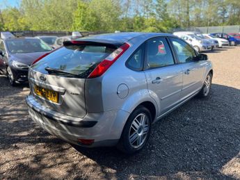 Ford Focus 2.0 Ghia 5dr