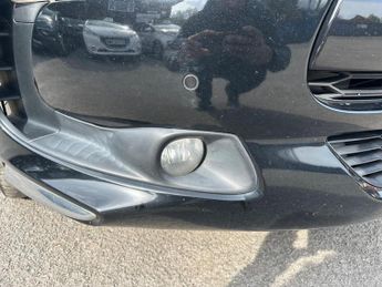 Citroen DS5 2.0 h e-HDi Airdream DSport EGS6 4WD Euro 5 (s/s) 5dr