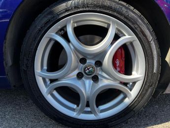 Alfa Romeo MiTo 1.4 TB MultiAir Distinctive TCT Euro 6 (s/s) 3dr