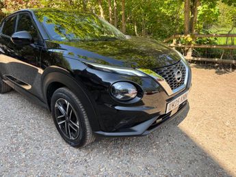 Nissan Juke 1.0 DIG-T N-Connecta DCT Auto Euro 6 (s/s) 5dr
