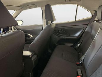 Toyota Yaris Cross 1.5 VVT-h Icon SUV 5dr Petrol Hybrid E-CVT Euro 6 (s/s) (116 ps)