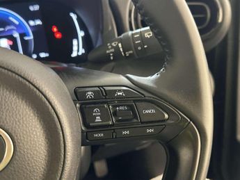 Toyota Yaris Cross 1.5 VVT-h Icon SUV 5dr Petrol Hybrid E-CVT Euro 6 (s/s) (116 ps)