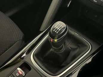 Renault Kadjar 1.3 TCe Dynamique Nav SUV 5dr Petrol Manual Euro 6 (s/s) (160 ps