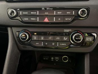 Kia Niro 1.6 GDi 8.9kWh 3 SUV 5dr Petrol Plug-in Hybrid DCT Euro 6 (s/s) 